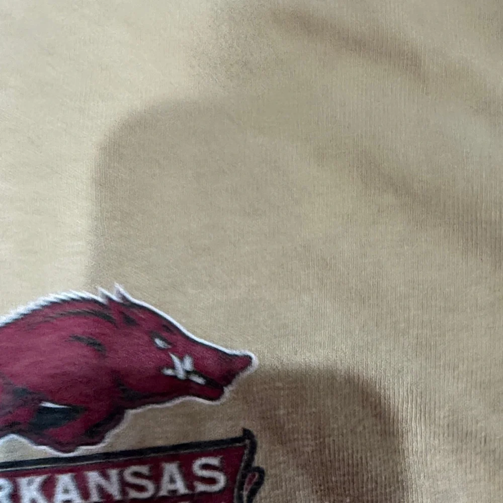 Arkansas Razorbacks Tan T-Shirt - Picture 2 of 5